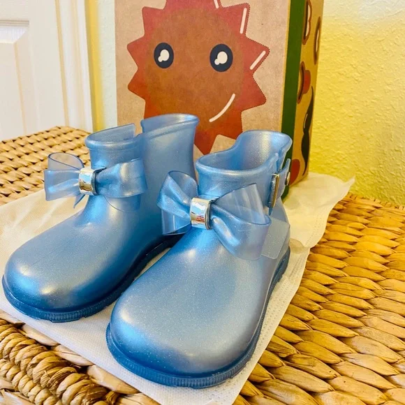 Mini Melissa Girl's Sugar Bow Rain Boots - Picture 3 of 13